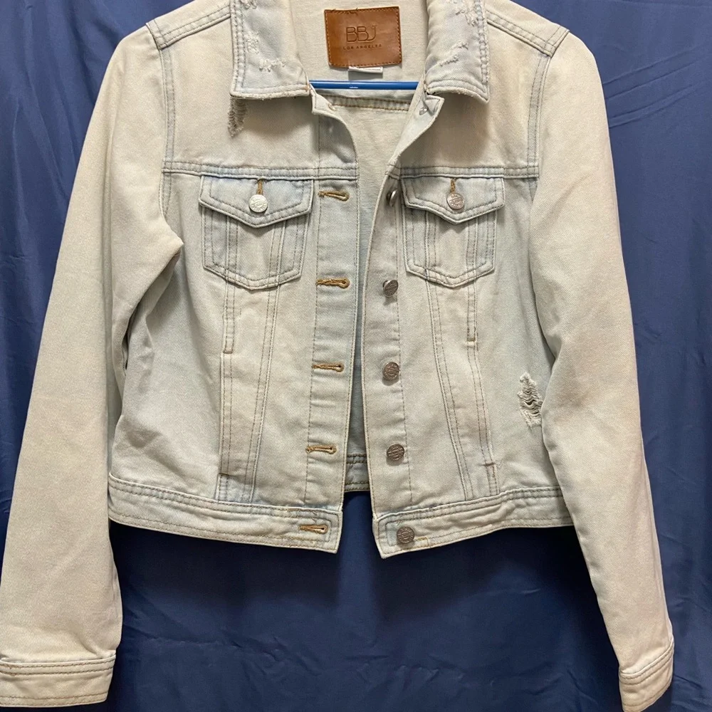 BBJ Los Angeles Jean Jacket Light Wash Distressed Pockets Long Sleeve Sz S - Picture 1 of 6